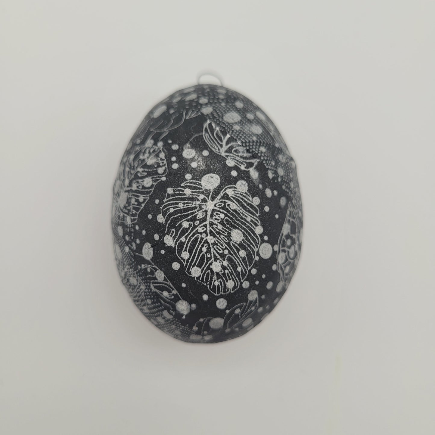 Osterei schwarz/weiß