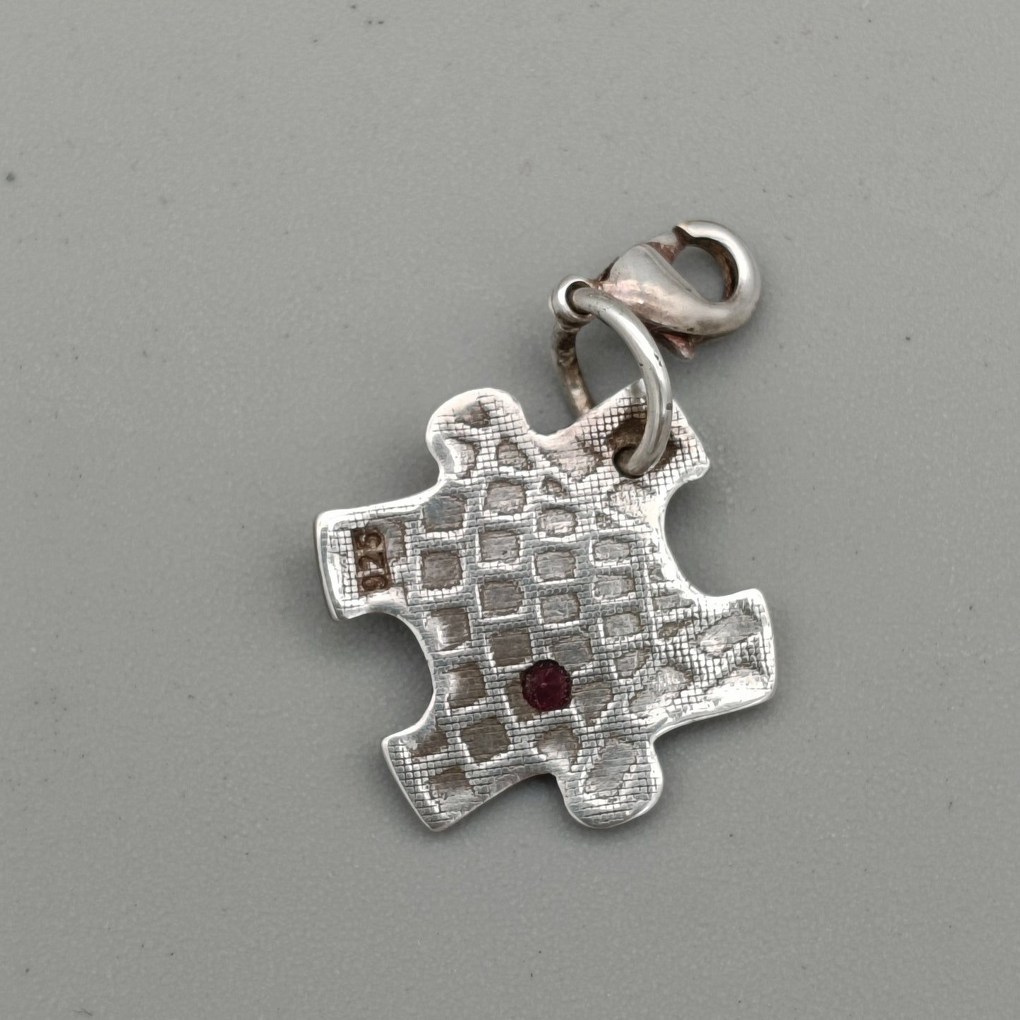 Charm "Puzzle"